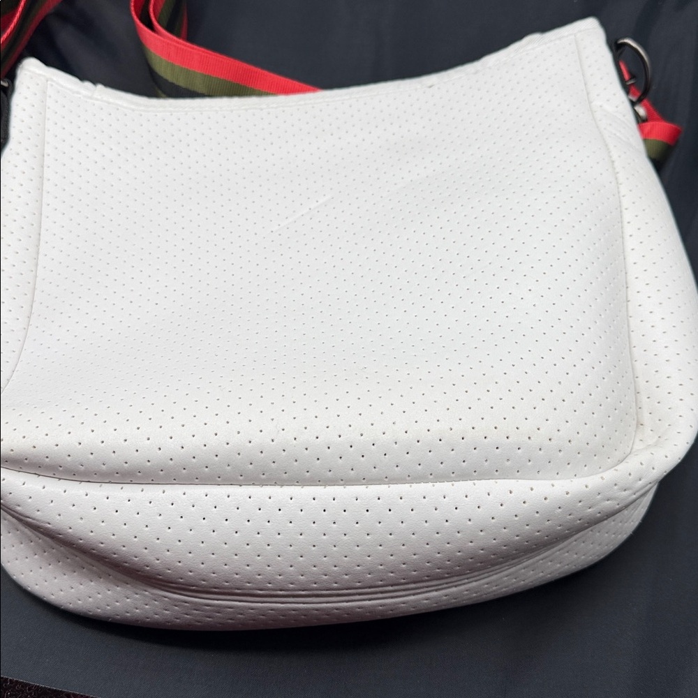 Haunted Shore New White Crossbody Bag with Striped Strap - Picture 8 of 9
